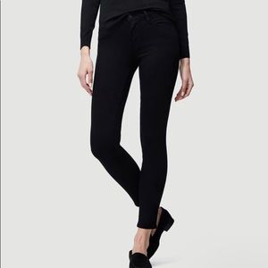 Frame Le High Skinny in Film Noir